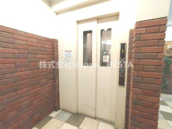 アルファレガロ兵庫のロビー