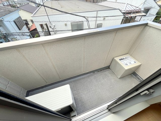 ＡＴステージのバルコニー|★隣室から独立しているバルコニーです★
