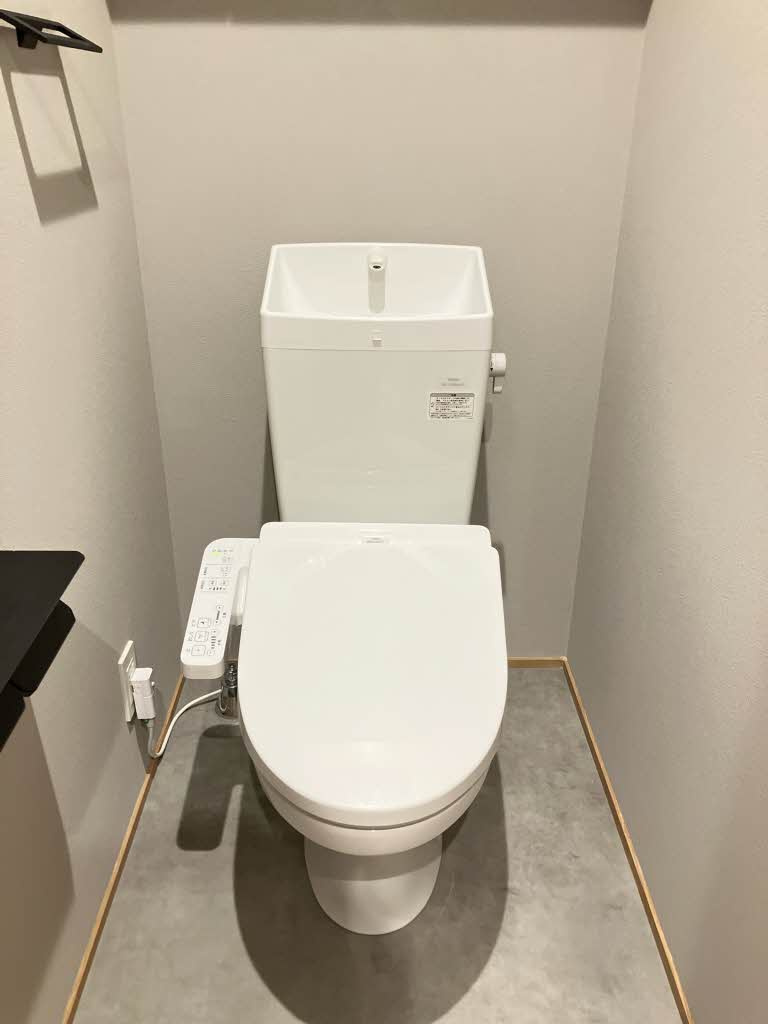 熊本市中央区新町３丁目の賃貸マンションのトイレ