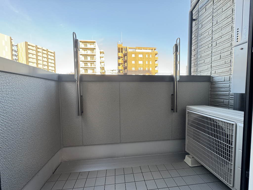 熊本市中央区新町３丁目の賃貸マンションのバルコニー