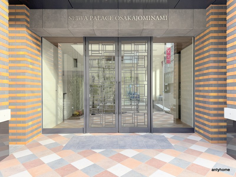 セイワパレス大阪城南　仲介手数料無料のエントランス
