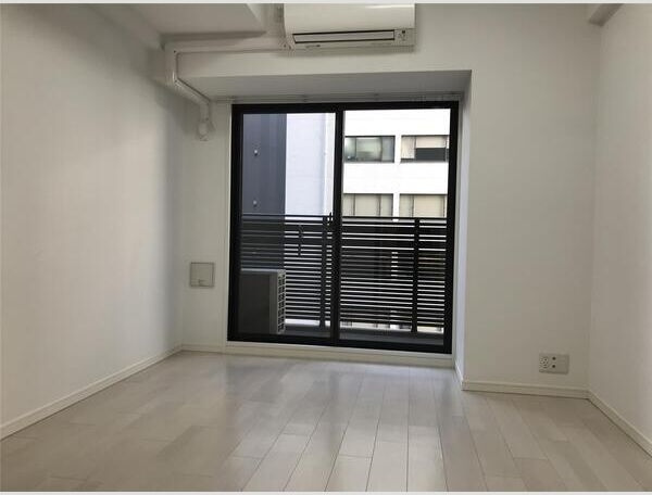 S-RESIDENCE新大阪駅前の居間・リビング