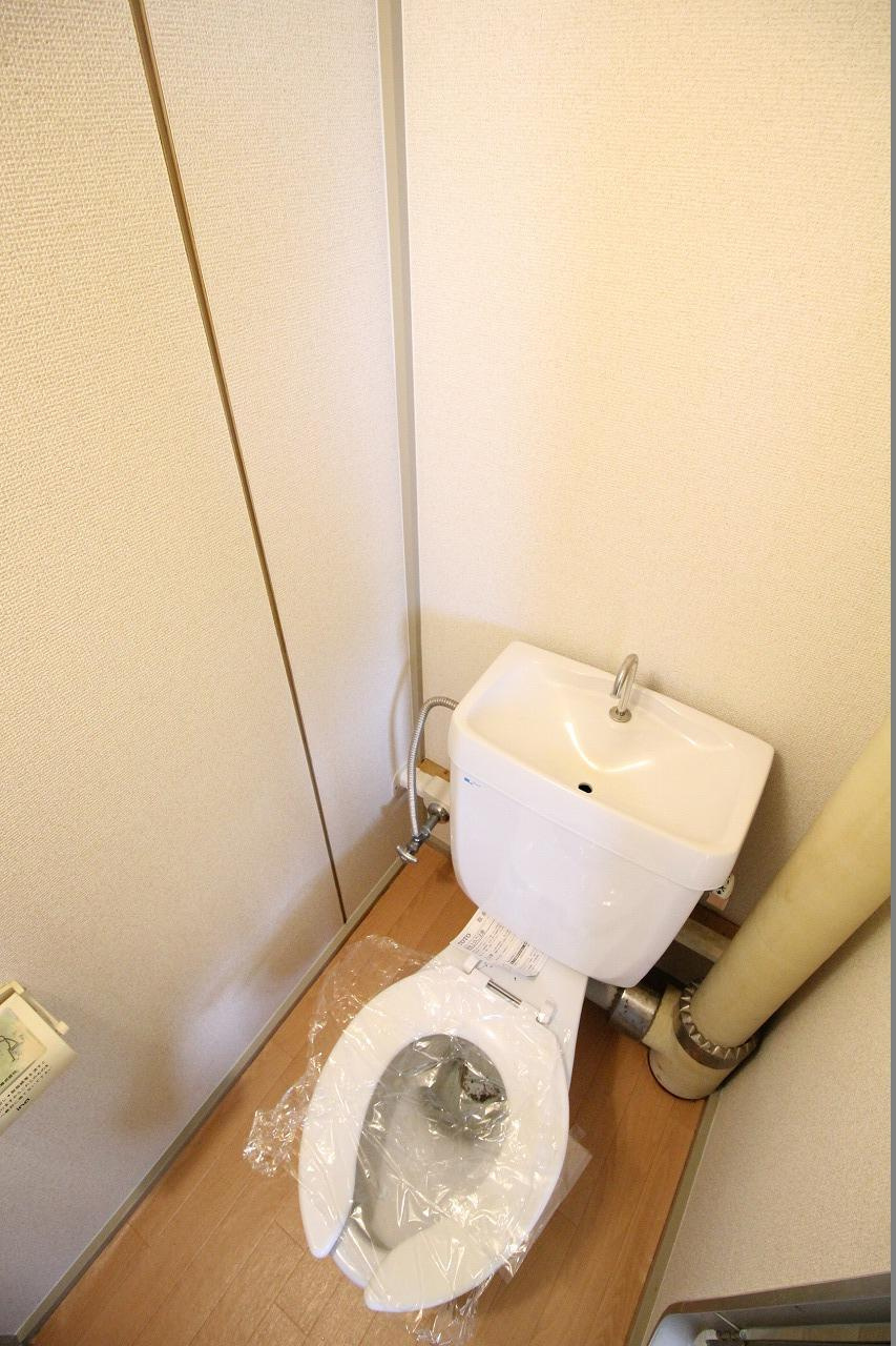 神陵台特別住宅のトイレ|※お部屋により仕様が異なる場合があります。