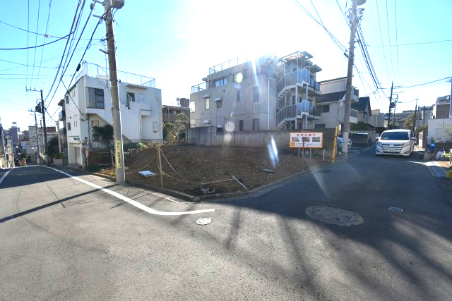 和田1丁目・売地の前面道路含む現地写真