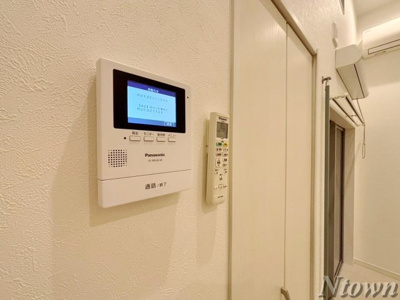 【セキュリティ】 | コンフォート鈍池 | モニター付きインターホンです
