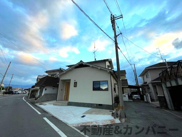 椿さん祭り徒歩の距離リノベハウスの前面道路含む現地写真|前面道路含む現地写真です