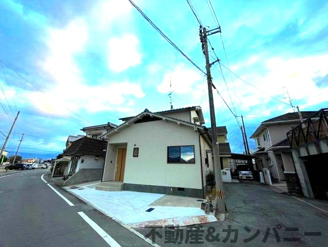 椿さん祭り徒歩の距離リノベハウスの前面道路含む現地写真|前面道路含む現地写真です
