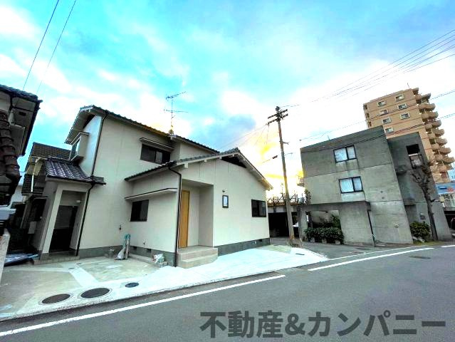 椿さん祭り徒歩の距離リノベハウスの前面道路含む現地写真|前面道路含む現地写真です