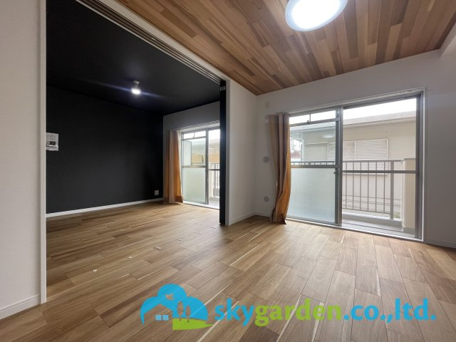 日栄ハイム平塚の居間・リビング