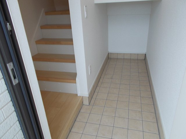 シェルト　ストーリアの玄関