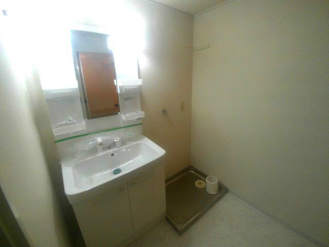 アングラーダムの洗面所