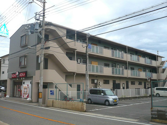 アングラーダムの外観