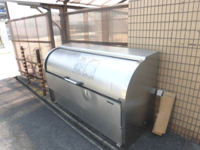 敷地内にゴミ箱があり便利です