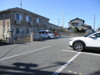 【駐車場】