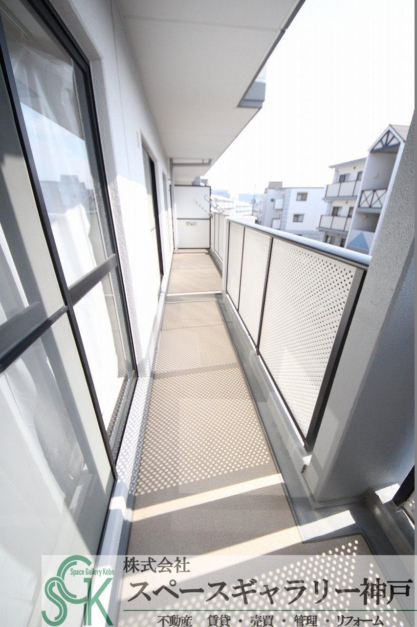 井吹東シティコートのバルコニー|※お部屋により仕様が異なる場合があります。