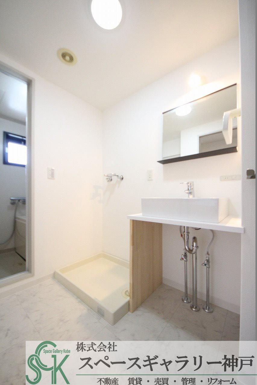 井吹東シティコートの洗面所|※お部屋により仕様が異なる場合があります。