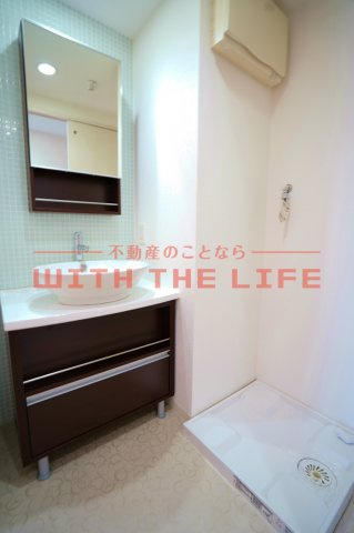 ソレイユ中央【キャッシュバック対象物件】の洗面所|脱衣スペースもあります