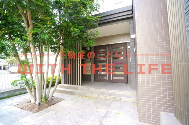 ソレイユ中央【キャッシュバック対象物件】のエントランス|毎日通るエントランスはこのようになっています