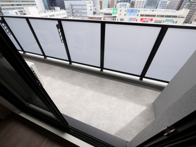 【バルコニー】 | コンフォリア・リヴ新大阪西宮原ソルテラス | 開放的で明るい空間を演出してくれるバルコニーです