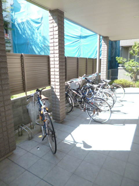 プレザントのその他共用部分|★自転車用駐輪場★