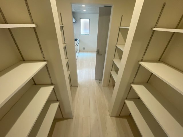 横浜市金沢区富岡西4丁目 新築戸建て【仲介手数料無料】カースペース2台