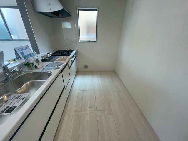 横浜市金沢区富岡西4丁目 新築戸建て【仲介手数料無料】カースペース2台