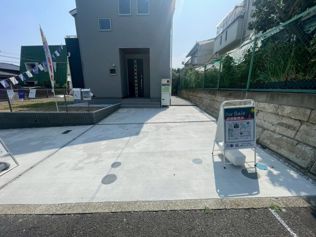 横浜市金沢区富岡西4丁目 新築戸建て【仲介手数料無料】カースペース2台