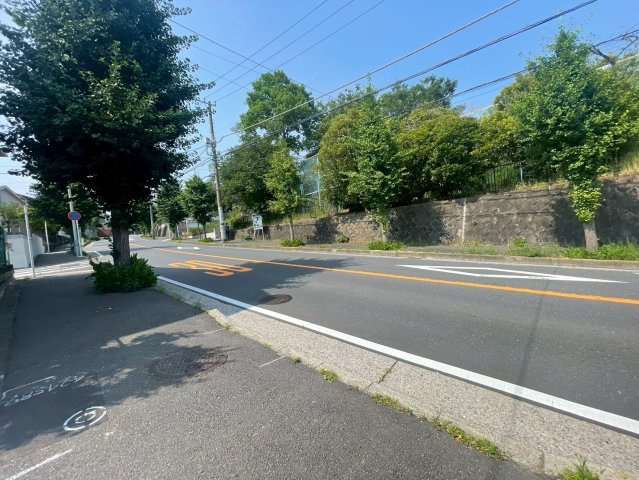 横浜市金沢区富岡西4丁目 新築戸建て【仲介手数料無料】カースペース2台