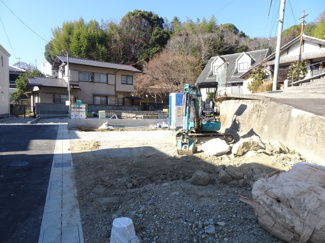 【前面道路含む現地写真】