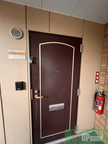 クレアールかがみの玄関