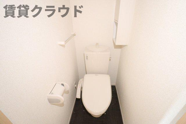 ルミエールのトイレ|駐車場に車を止められます