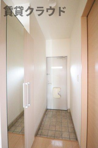 ルミエールの玄関|建物の内部です