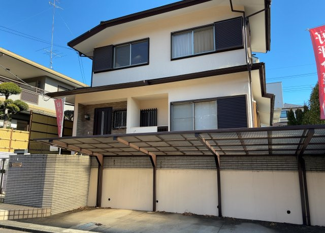 【外観】 | 人が暮らすうえで日光は大切な要素となります。日当たりの良さは譲れないポイントですね。併せて近くに大きな建築物の建築予定がないか、あるいはそれが可能な土地が近くにないか事前に確認することもお勧めします。