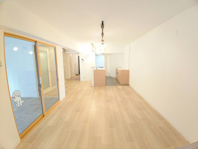 【居間・リビング】 | エバーグリーン淀川2号館