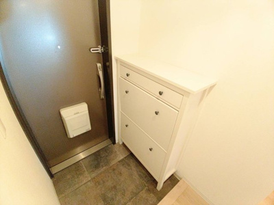 【玄関】 | エバーグリーン淀川2号館