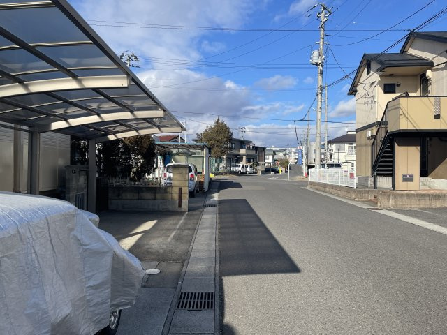 郡山市安積北井2丁目　売地の前面道路含む現地写真