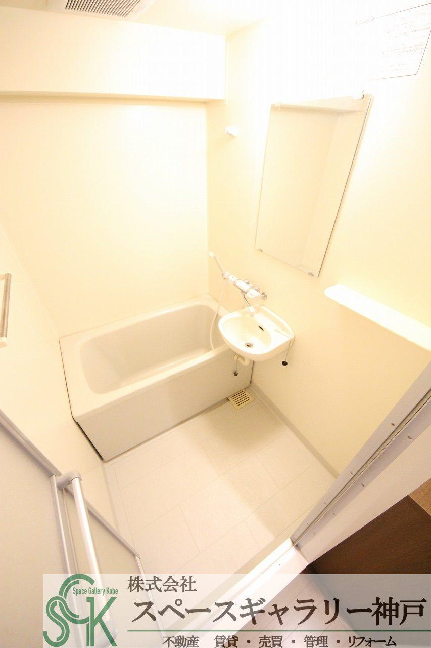 学園カレッジハイツの浴室|※お部屋により仕様が異なる場合があります。