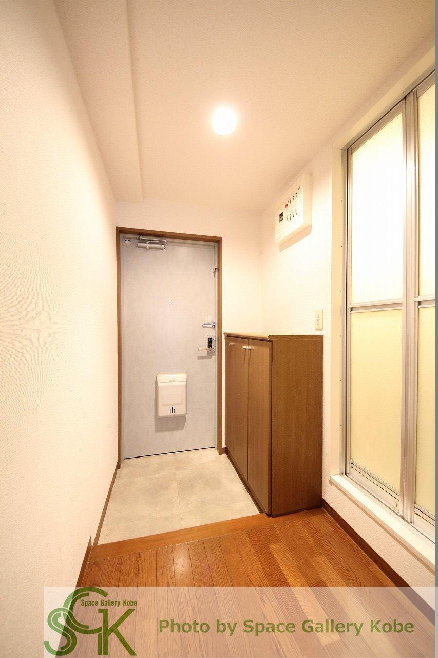 学園カレッジハイツの玄関|※お部屋により仕様が異なる場合があります。