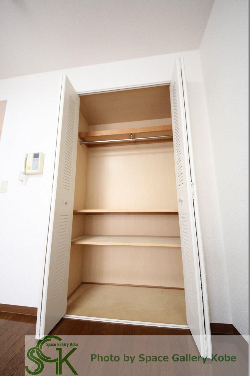 学園カレッジハイツの収納|※お部屋により仕様が異なる場合があります。