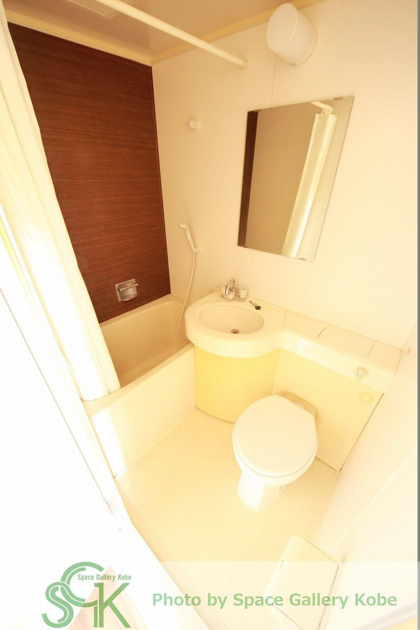 学園西カレッジハイツの浴室|※お部屋により仕様が異なる可能性があります。