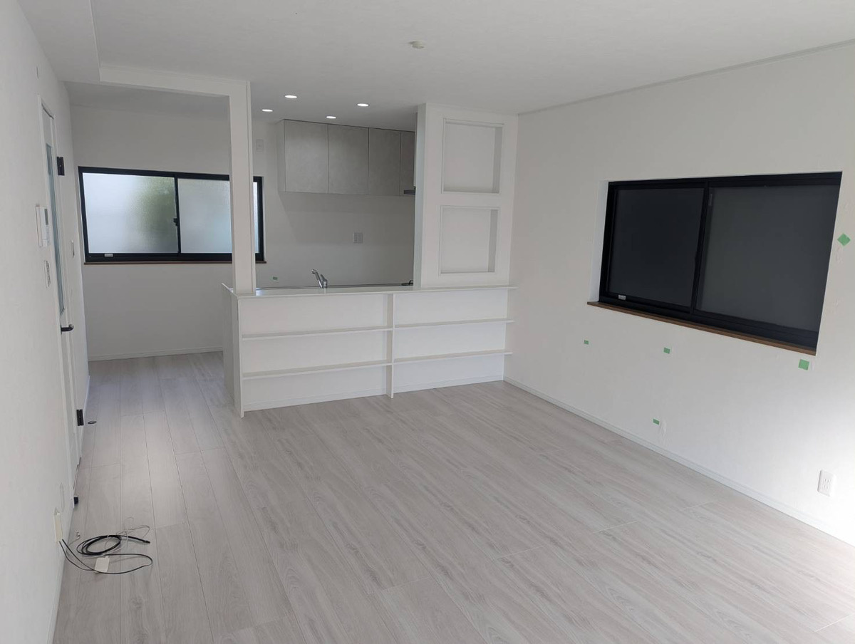 枚方市池之宮２丁目　中古戸建の居間・リビング|ゆったり過ごせるリビングです