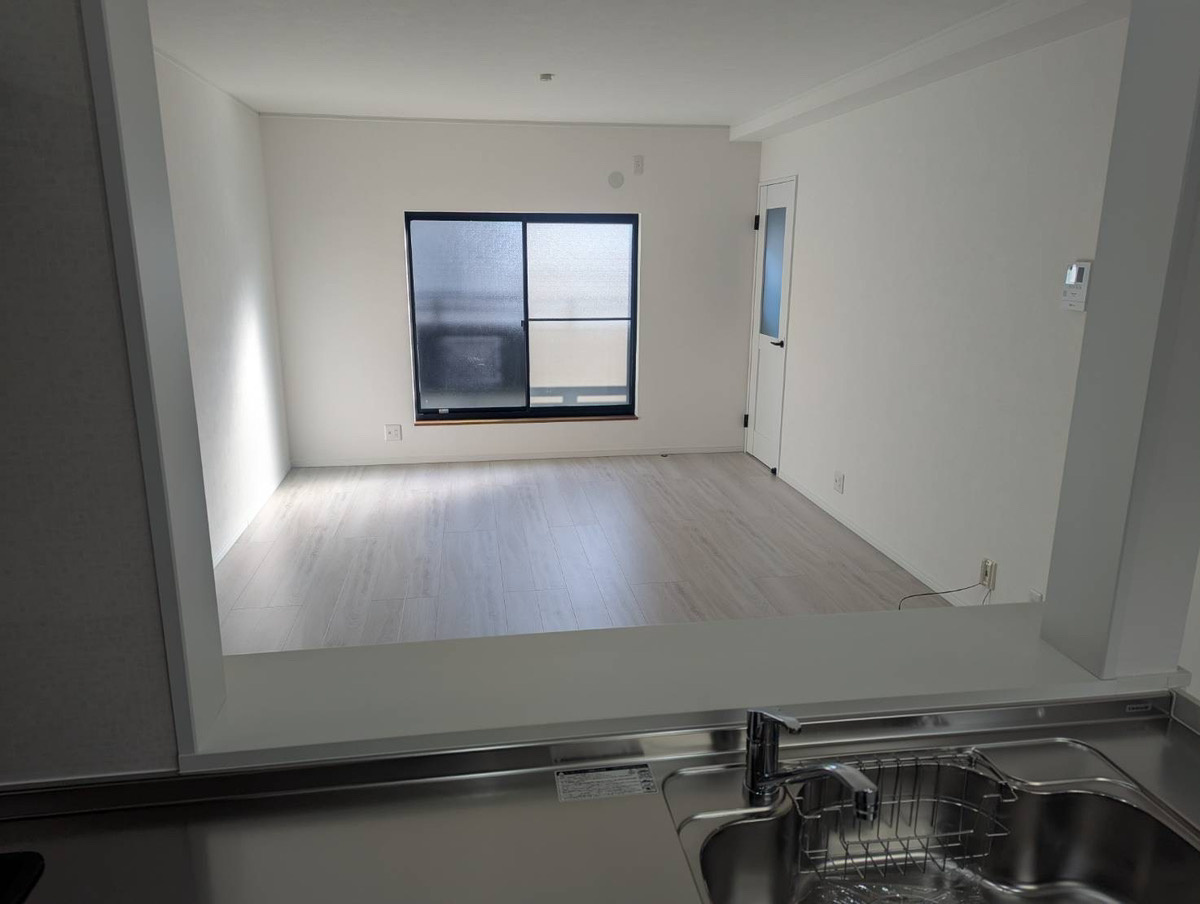 枚方市池之宮２丁目　中古戸建のキッチン|キッチンでお料理をお楽しみください