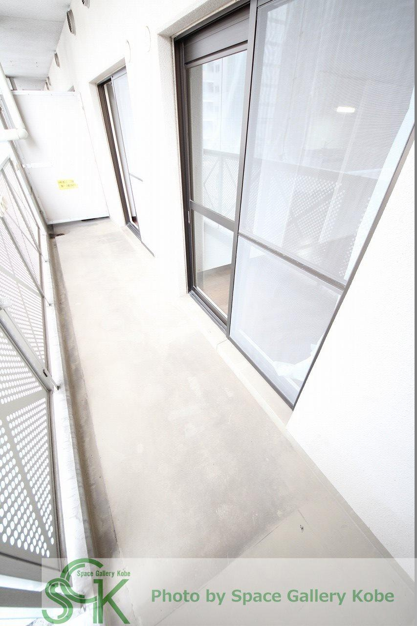 ルミエール神戸のバルコニー|※お部屋により仕様が異なる場合があります。