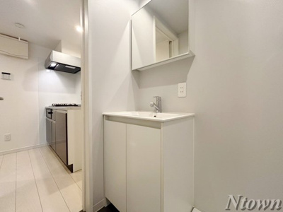 【独立洗面台】 | LIANGE栄生 | 独立洗面化粧台が付いています