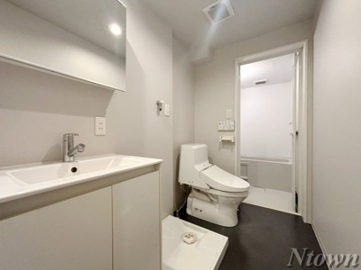 【洗面所】 | LIANGE栄生 | 使いやすい洗面所です