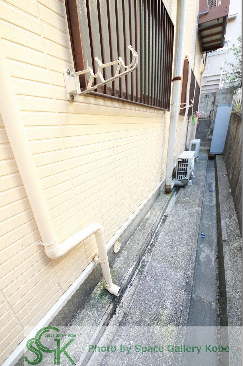 金丸マンションの庭