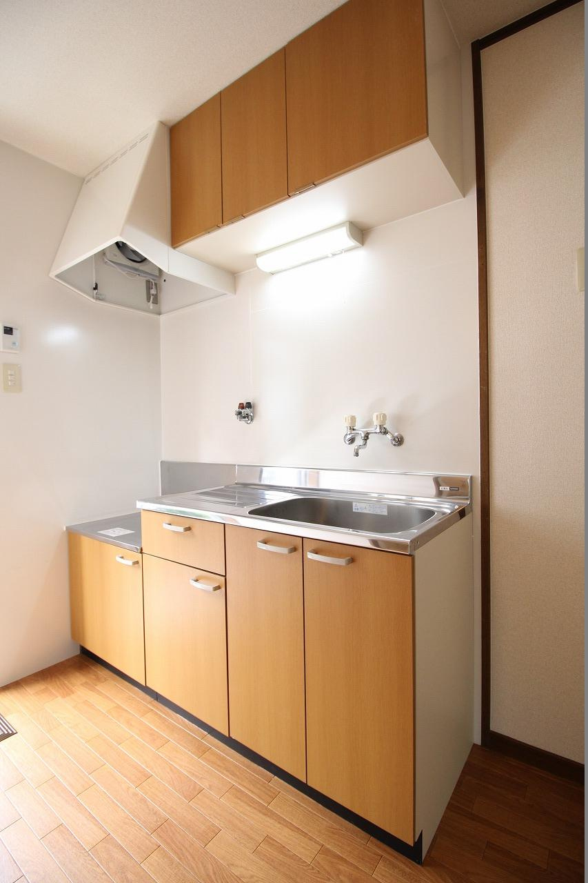 金丸マンションのキッチン|※お部屋により仕様が異なる場合があります。