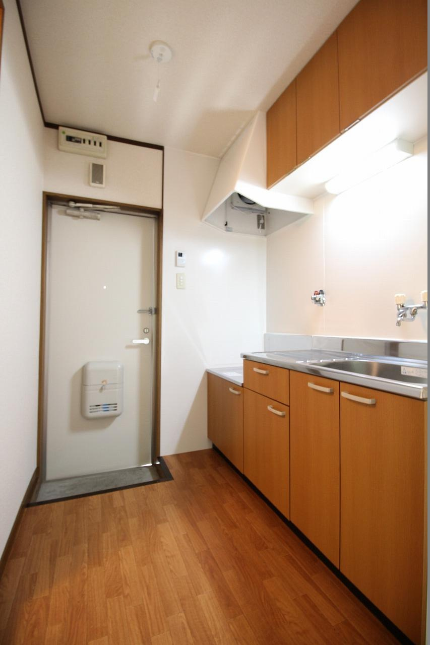 金丸マンションの玄関|※お部屋により仕様が異なる場合があります。