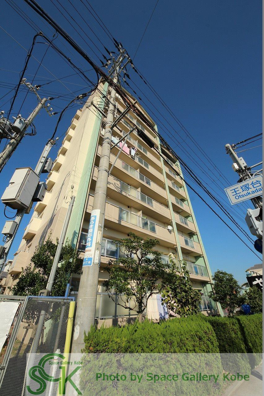 王塚西シティコートの外観