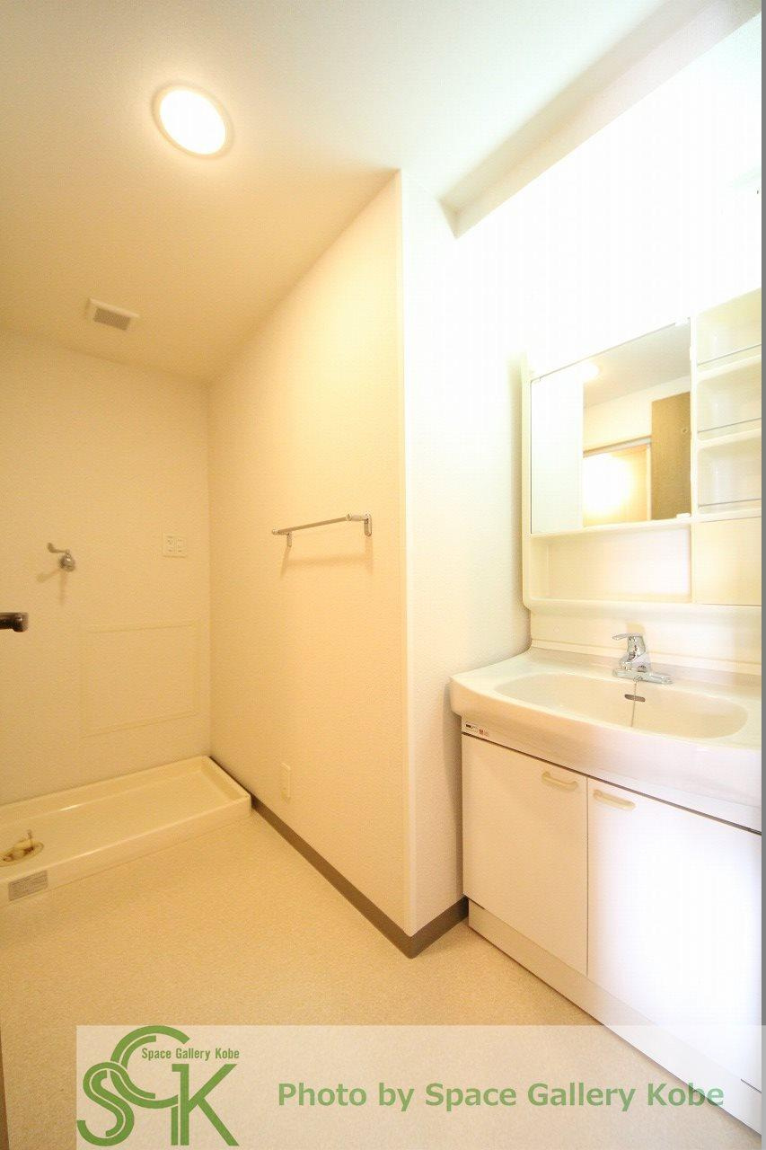 王塚東シティコートの洗面所|※お部屋により仕様が異なる可能性があります。